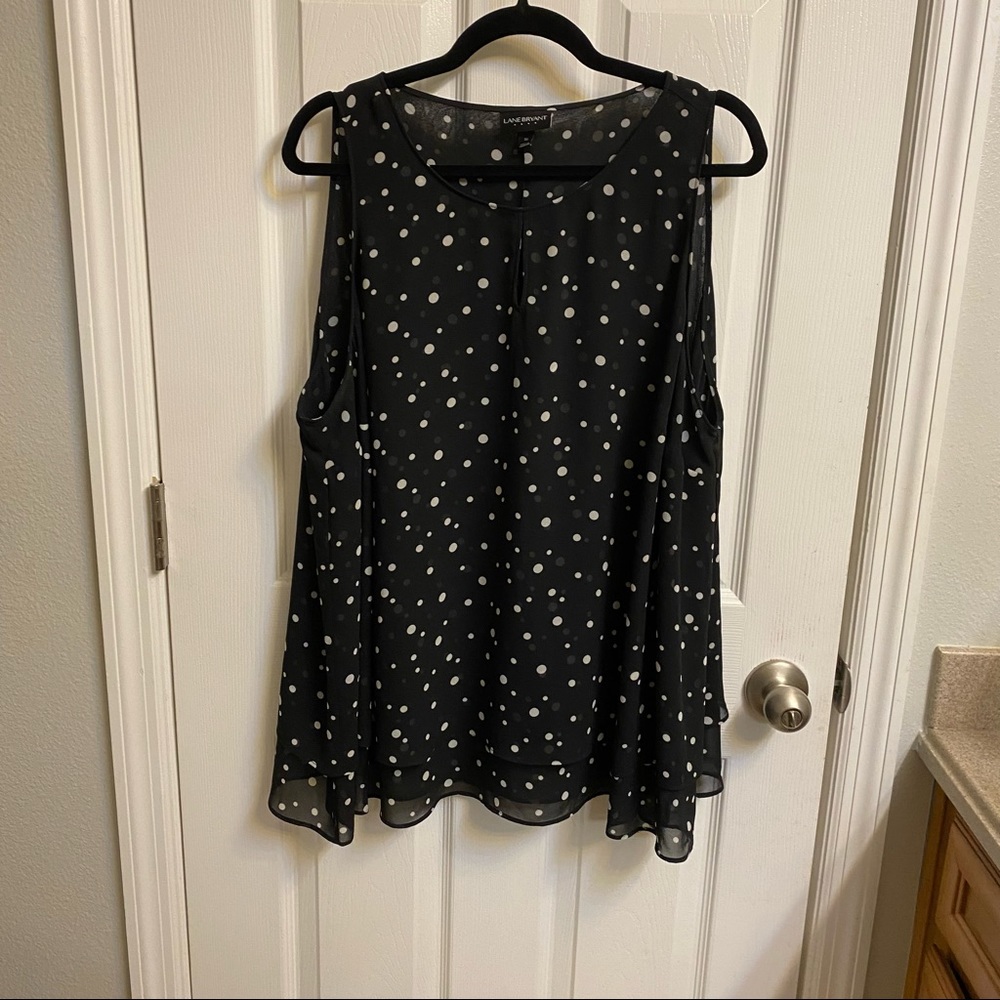 Lane Bryant black and white sleeveless blouse size 20